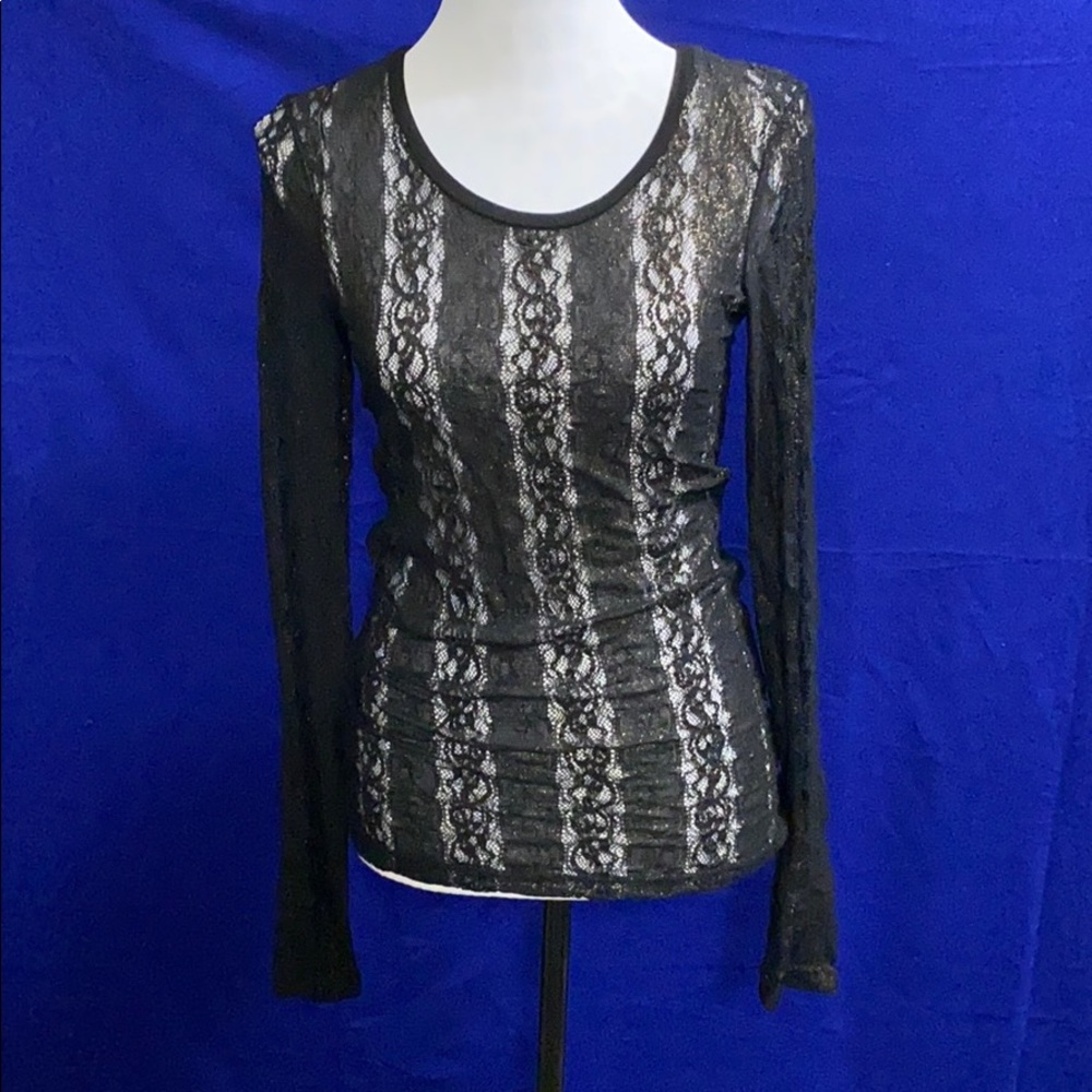 ✨NWT✨ BKE lace long-sleeve blouse